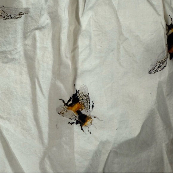 Victoria Beckham for Target Ivory Tank Top With Bee Print - Picture 15 of 15